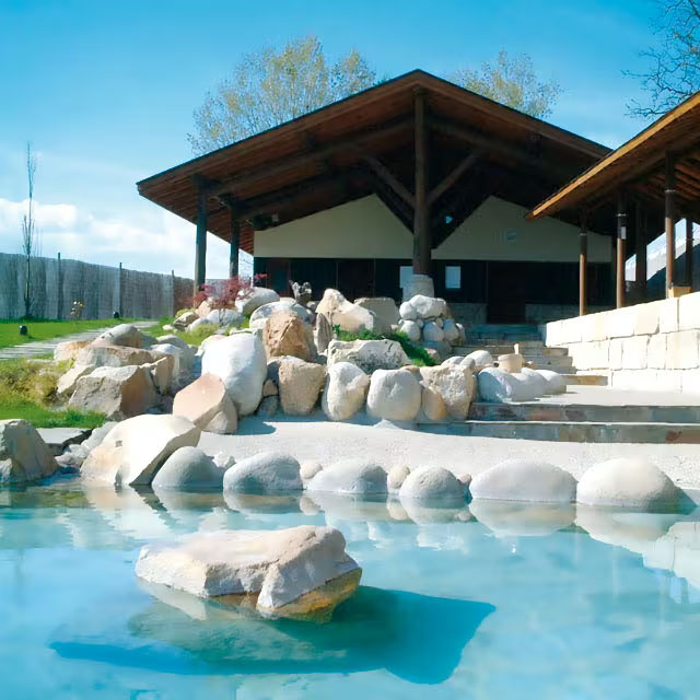 Chavasqueira Thermal Baths, Ourense © Patronato Turismo Ourense