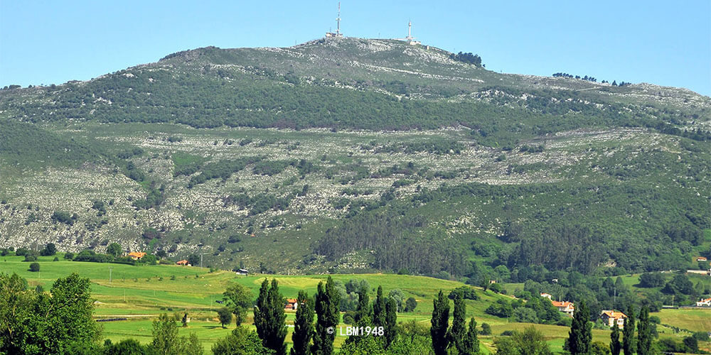 佩尼亚卡瓦尔加山块"