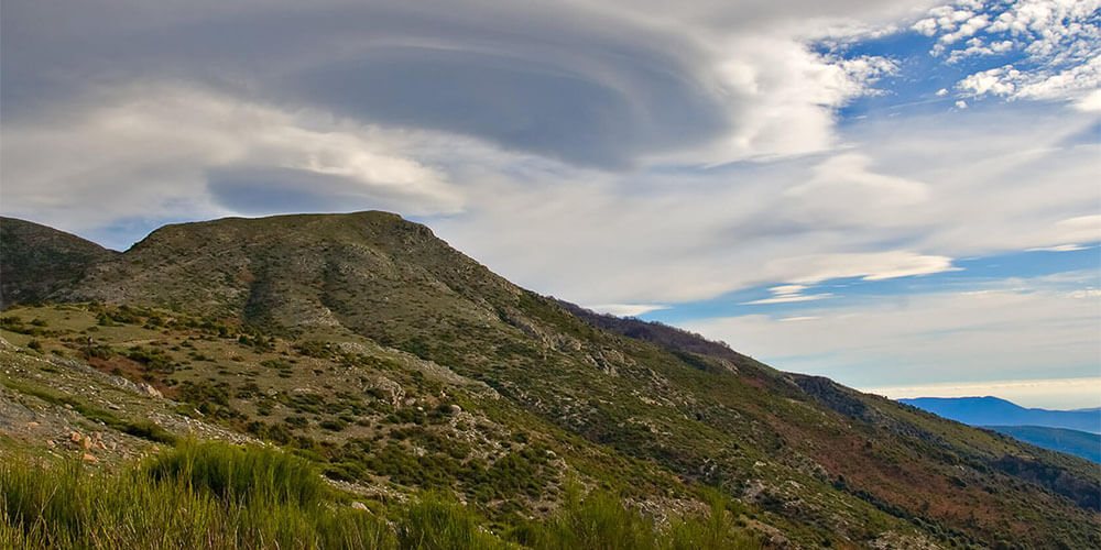 蒙塞尼山自然公园