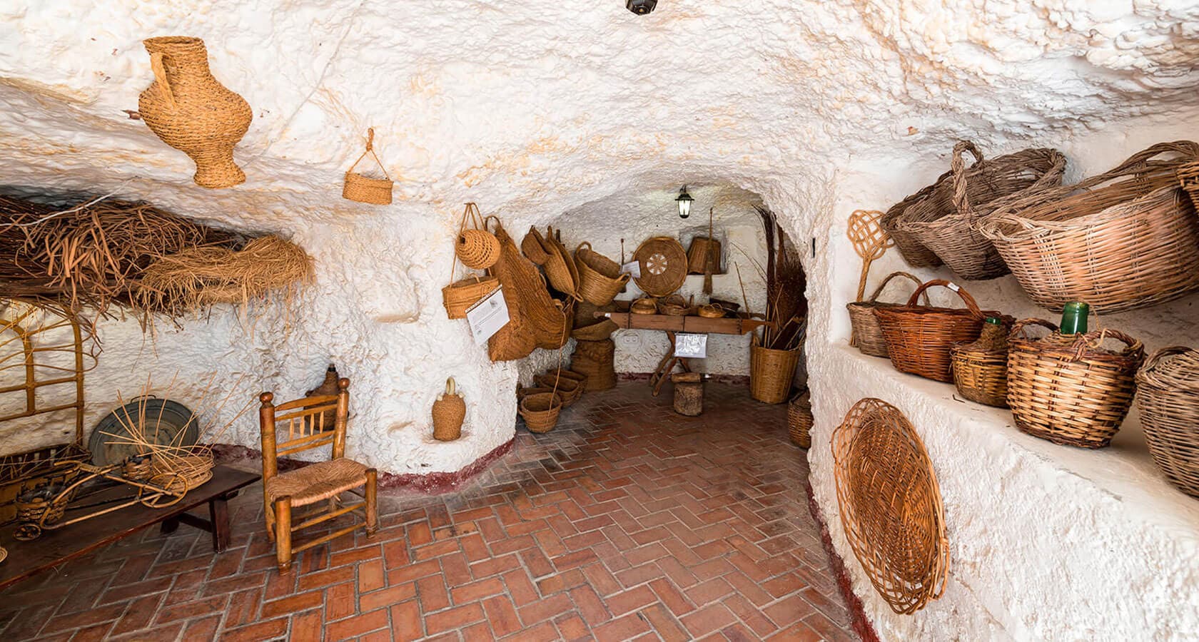 萨克罗蒙特洞穴博物馆