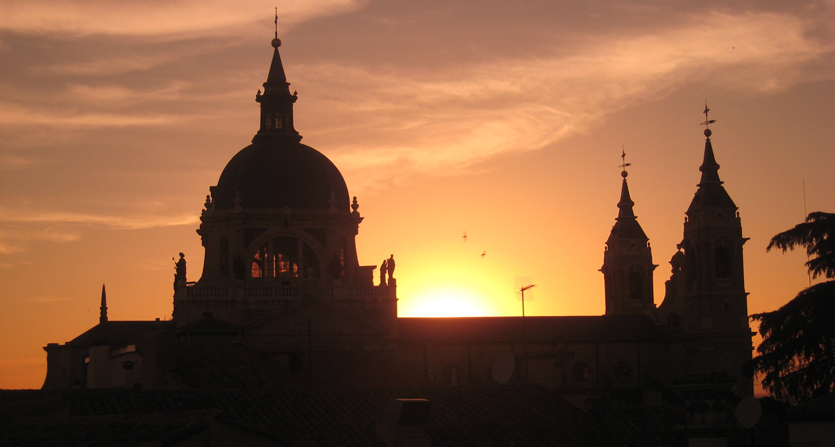 阿尔穆德纳圣母皇家主教座堂