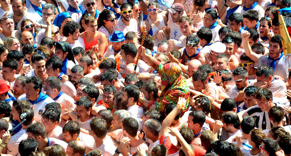 塔拉索纳市街道上的西珀特加多小丑像