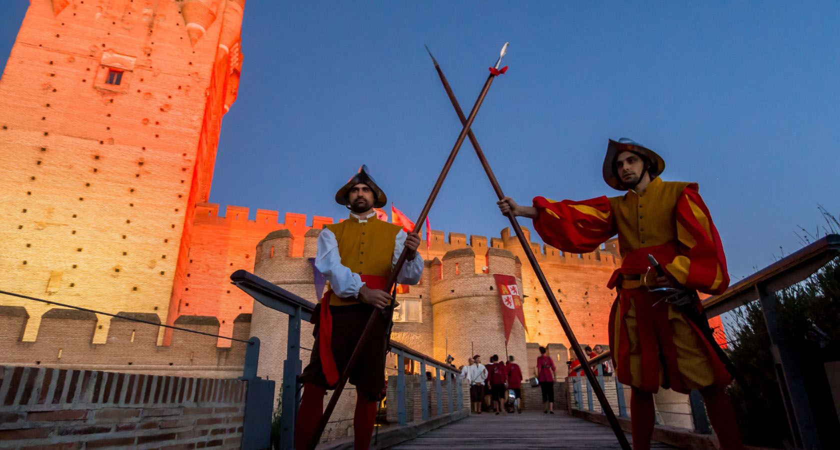 莫塔城堡，麦地那德尔坎波