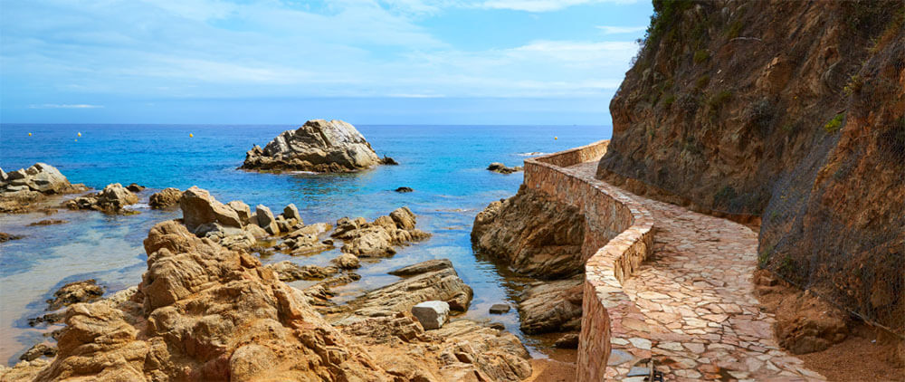 滨海略雷特（赫罗纳省）的龙达（Camino de Ronda）之路。