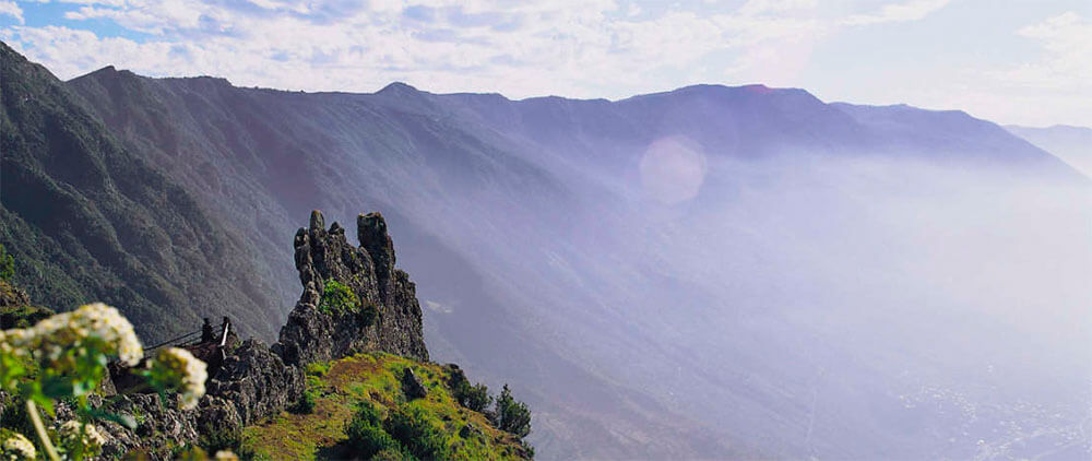 耶罗岛（加那利群岛）的自然传统之路