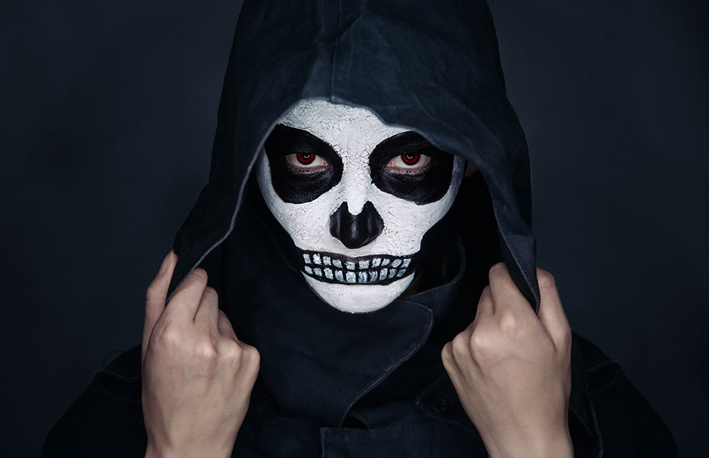 化骷髅妆的女人